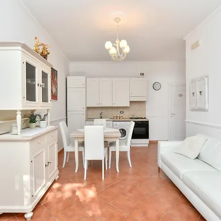 Aparthotel Elaia *