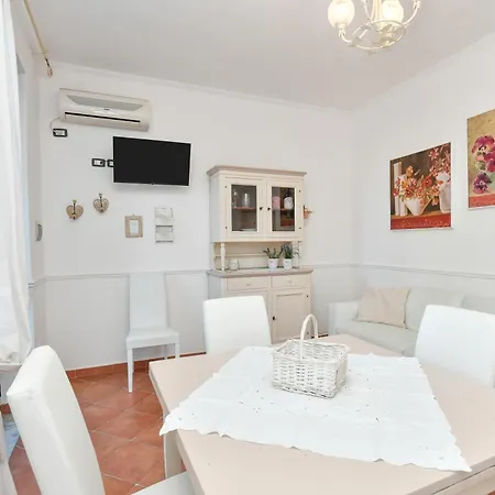 Aparthotel Elaia *