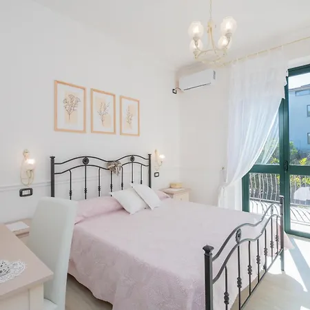 Elaia Aparthotel